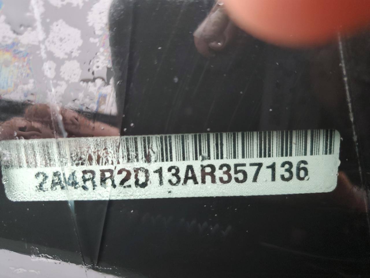 2010 Chrysler Town & Country Lx VIN: 2A4RR2D13AR357136 Lot: 84025525