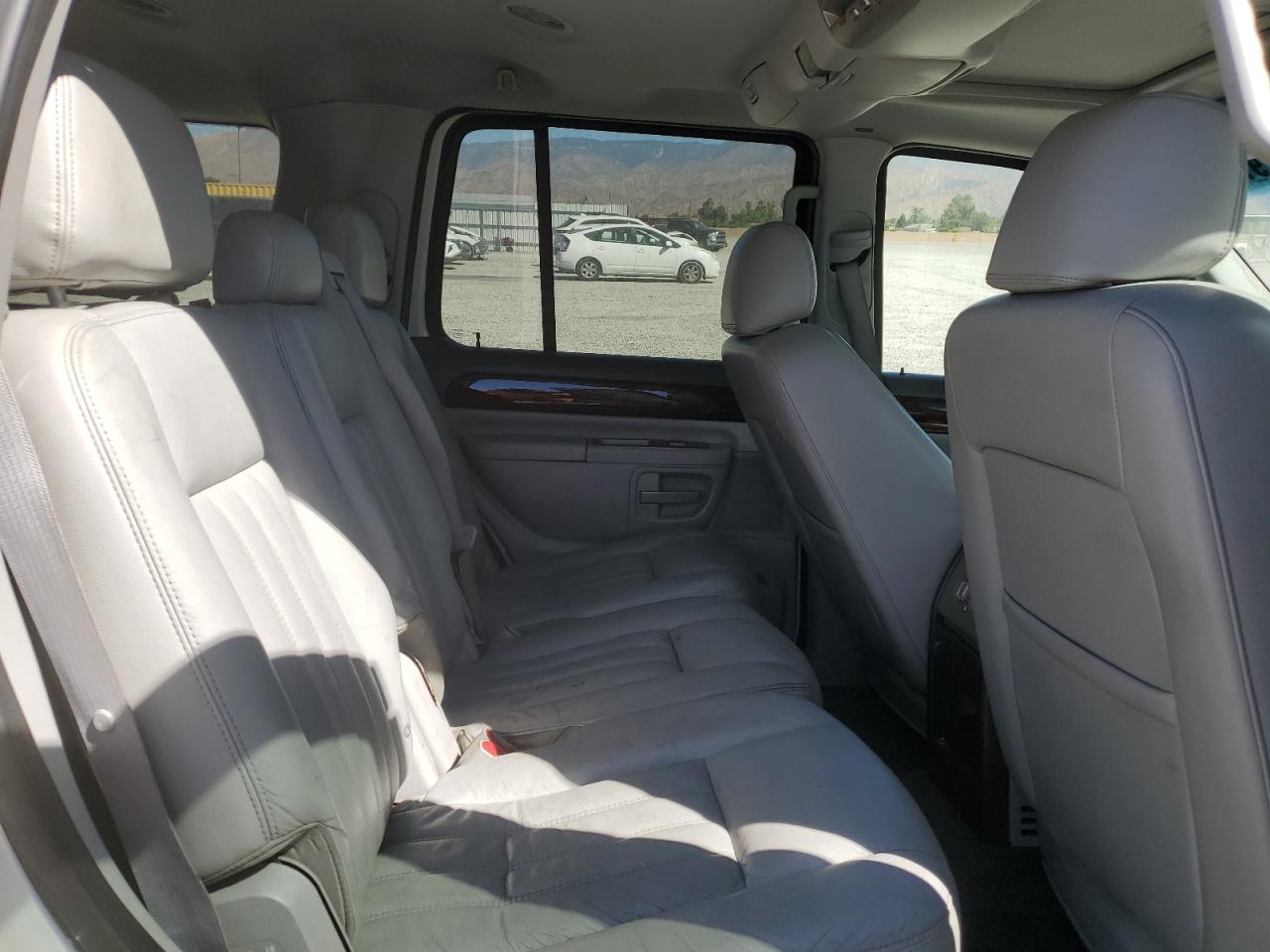 2004 Lincoln Aviator VIN: 5LMEU68H44ZJ19705 Lot: 70982975