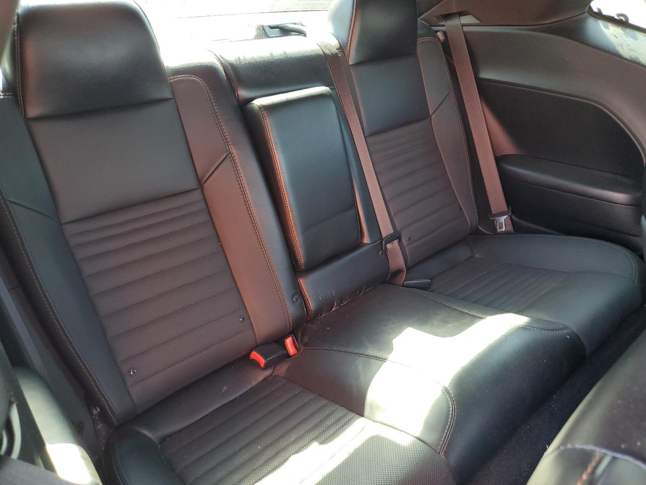 2016 Dodge Challenger R/T Scat Pack VIN: 2C3CDZFJ4GH118990 Lot: 71266475