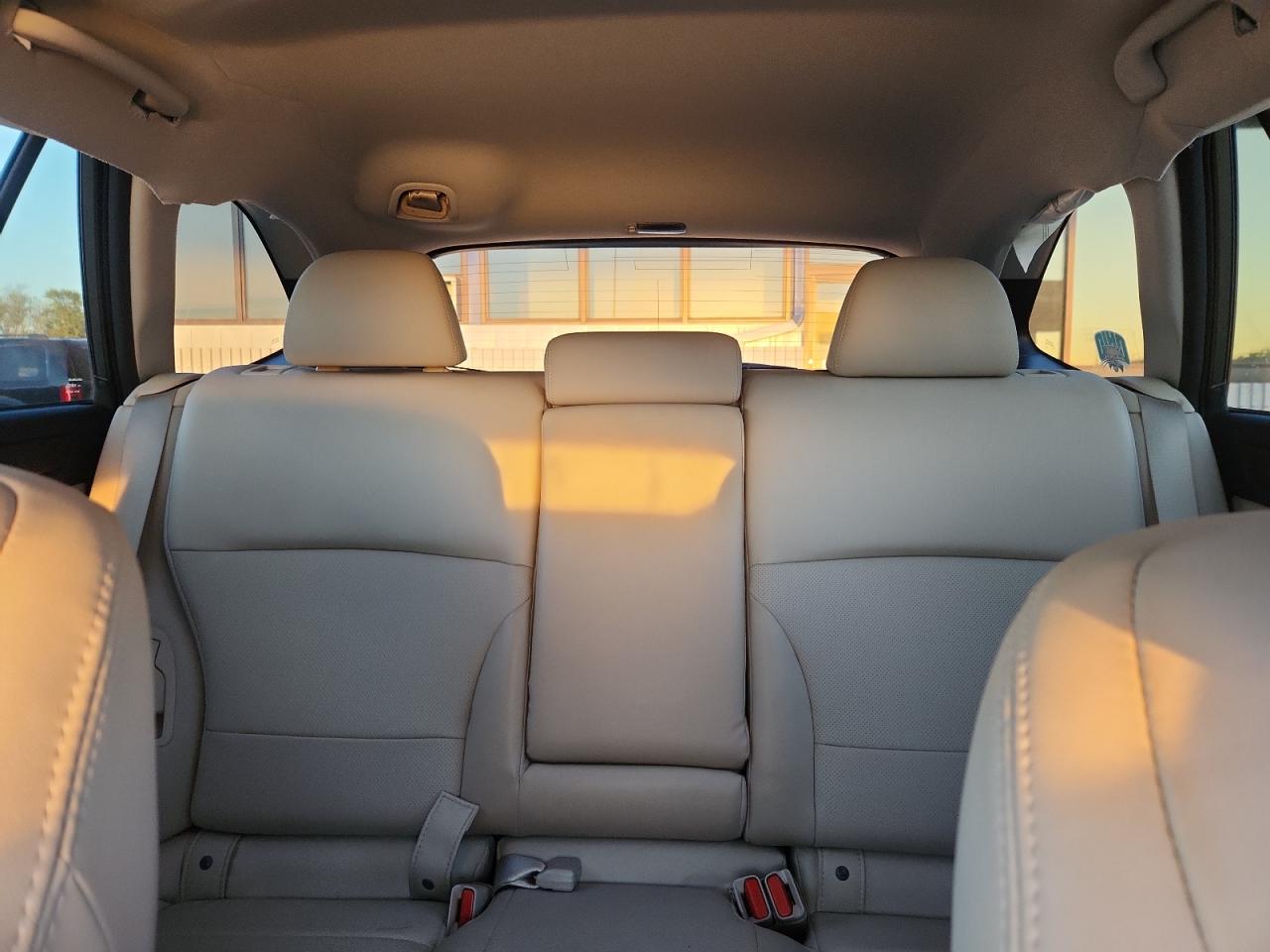 2017 Subaru Outback 2.5I Limited VIN: 4S4BSANC5H3414943 Lot: 81920145