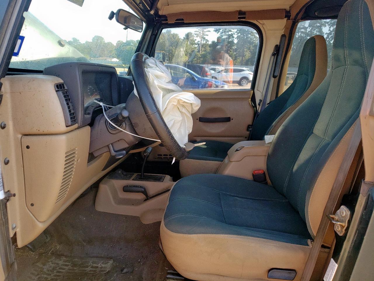 2002 Jeep Wrangler / Tj Sahara VIN: 1J4FA59S52P748031 Lot: 72028895