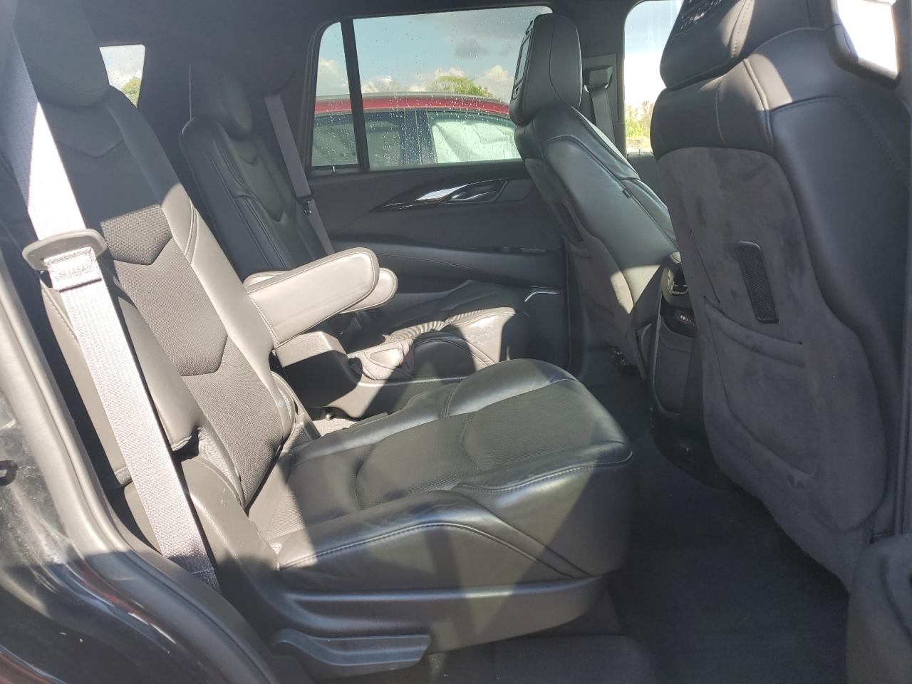 2016 Cadillac Escalade Platinum VIN: 1GYS4DKJ9GR396794 Lot: 83784205