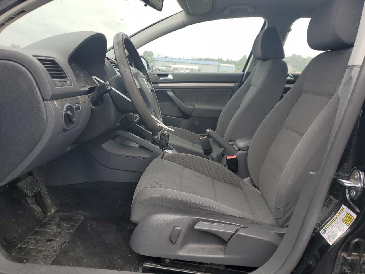 2008 Volkswagen Rabbit VIN: WVWDA71K58W012404 Lot: 71992835