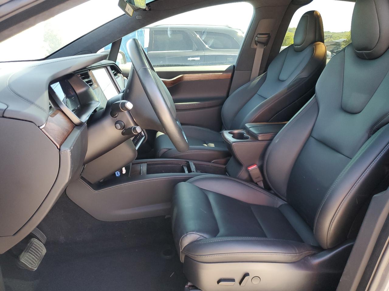 2021 Tesla Model X VIN: 5YJXCDE23MF322467 Lot: 84558005