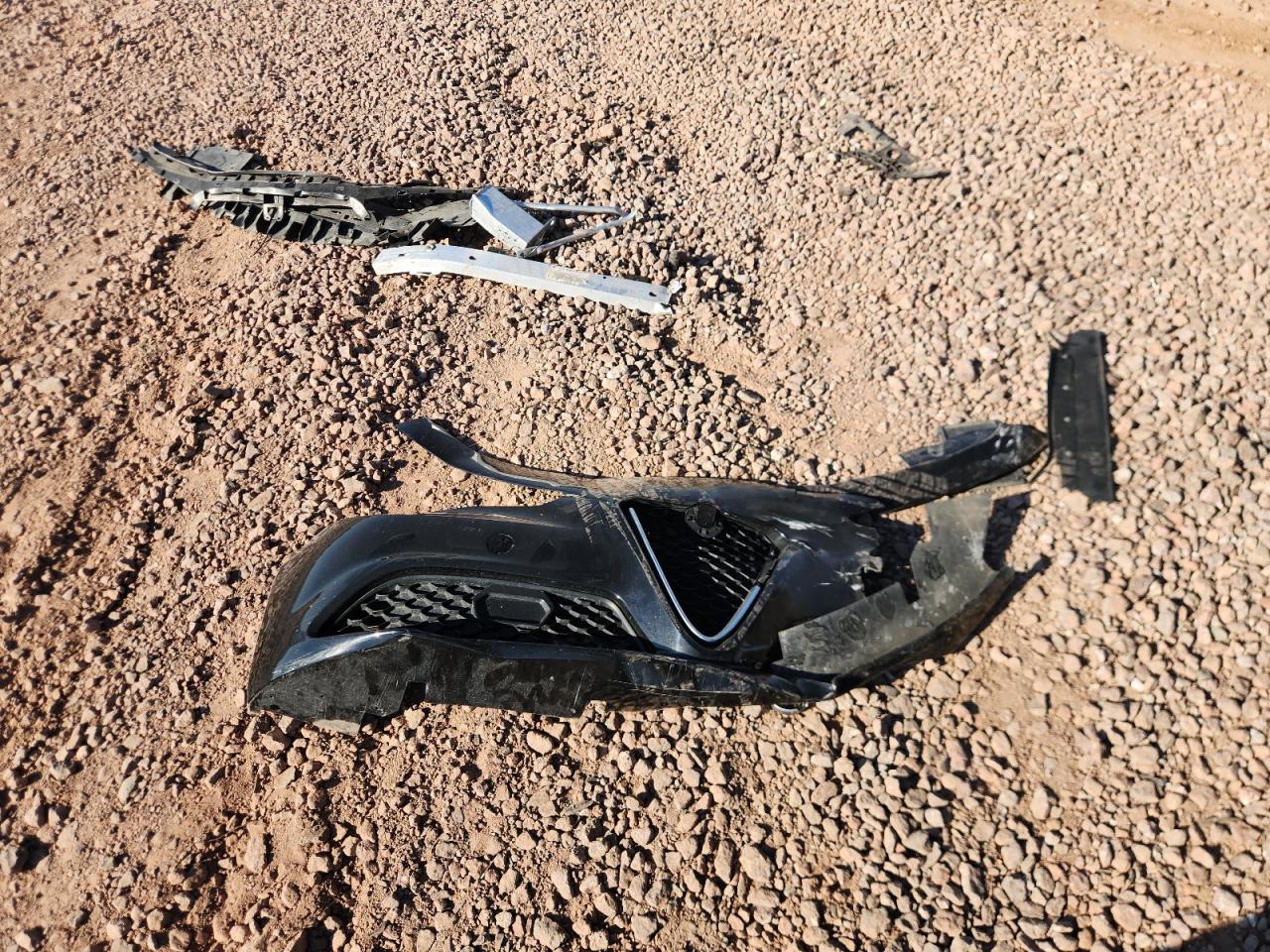 2018 Alfa Romeo Giulia VIN: ZARFAEBN9J7583454 Lot: 82133855