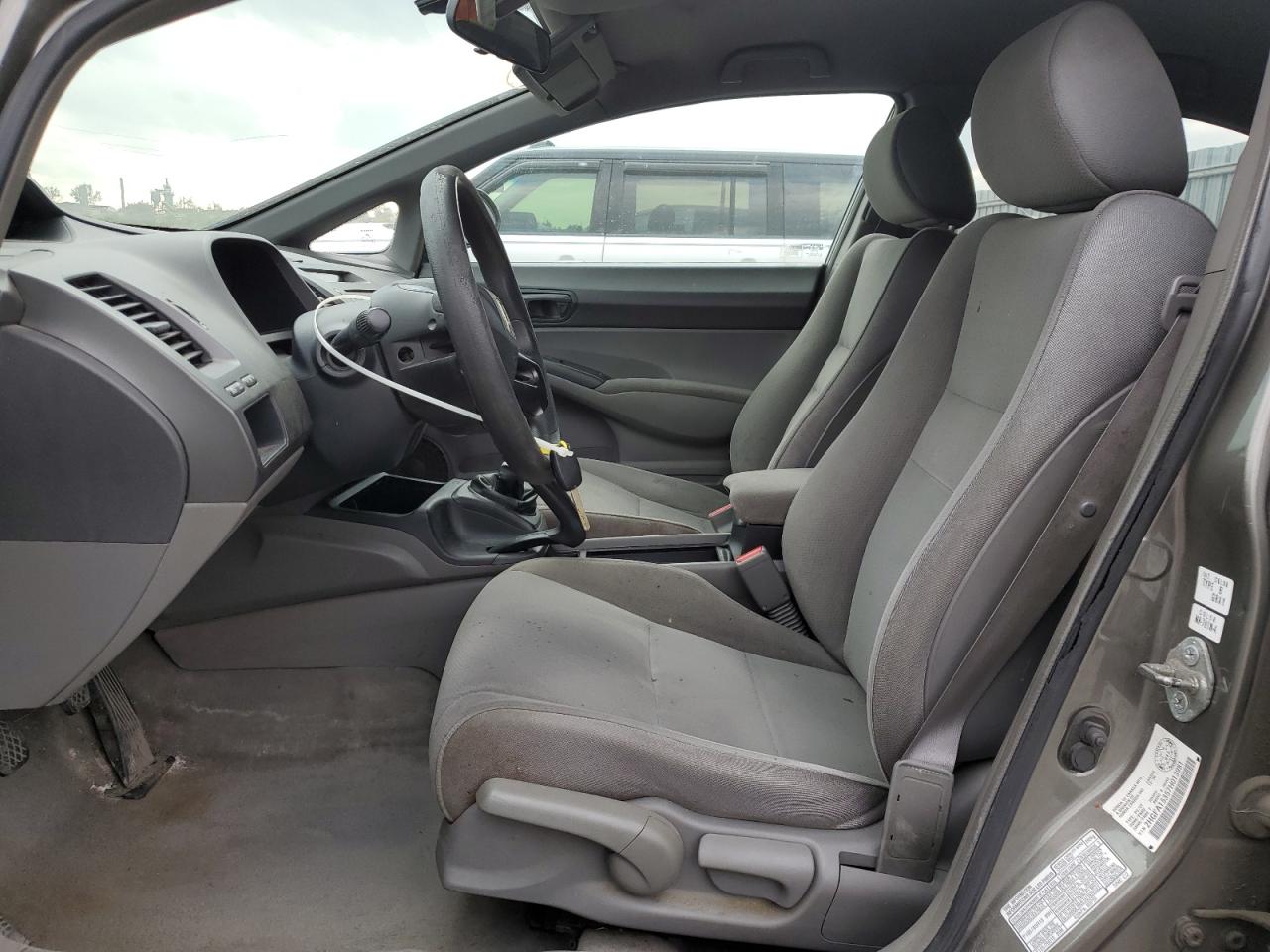 2007 Honda Civic Dx VIN: 2HGFA15357H013981 Lot: 72002555