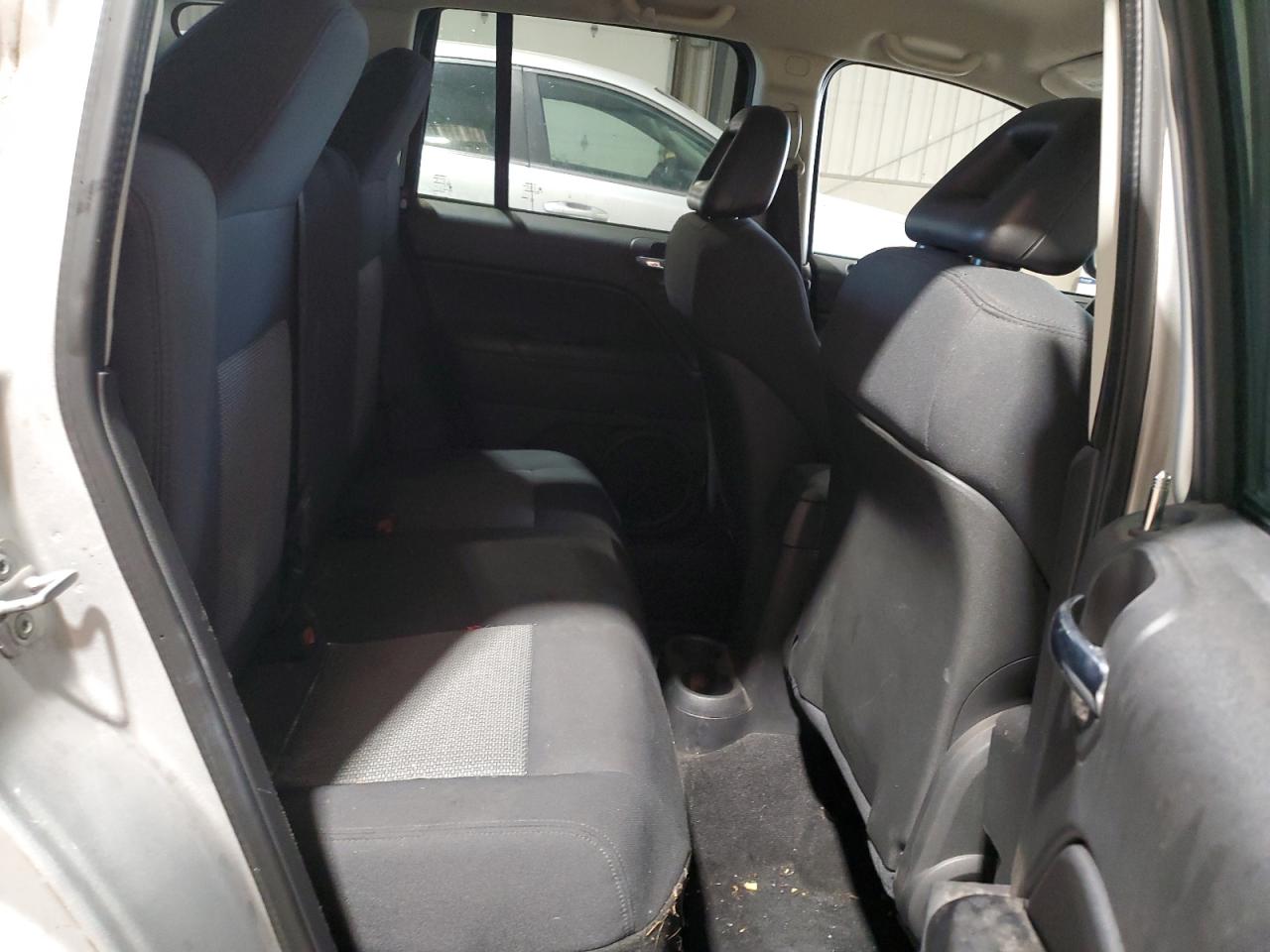 2009 Jeep Compass Sport VIN: 1J4FF47B39D201169 Lot: 80141555