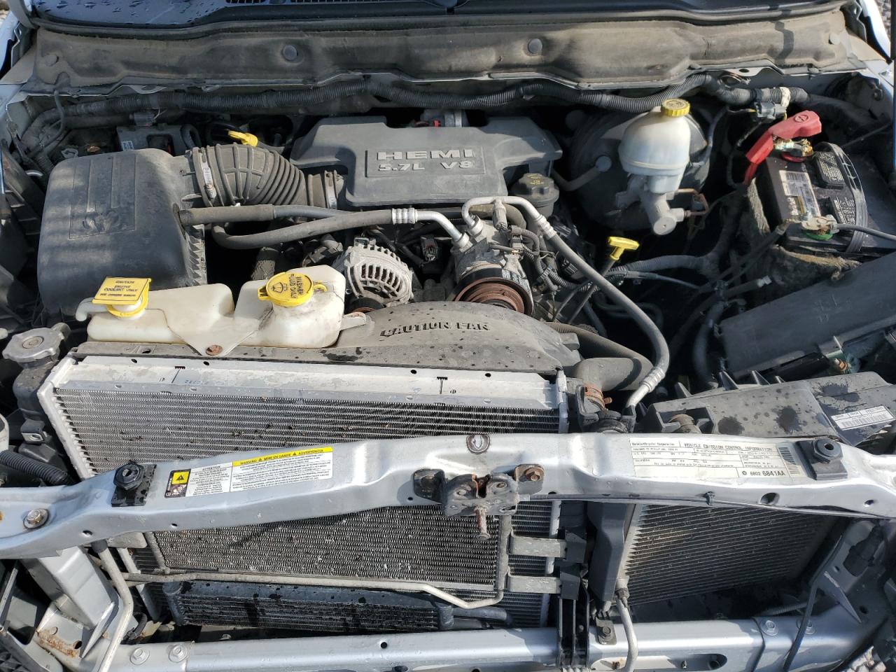 2008 Dodge Ram 1500 St VIN: 1D7HU18208S586613 Lot: 71502335