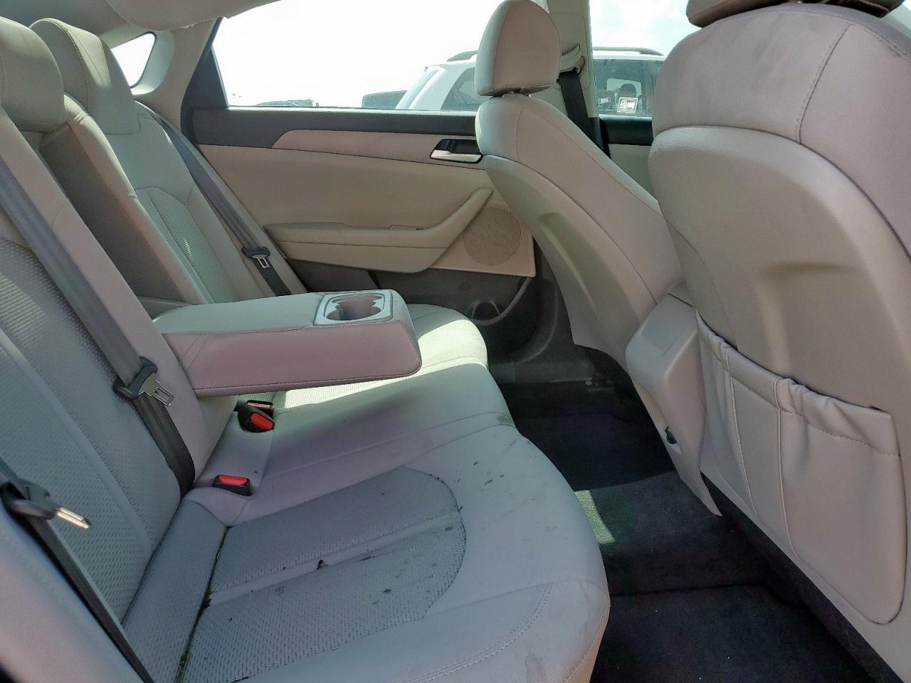 2018 Hyundai Sonata Se VIN: 5NPE24AF1JH673555 Lot: 80585255