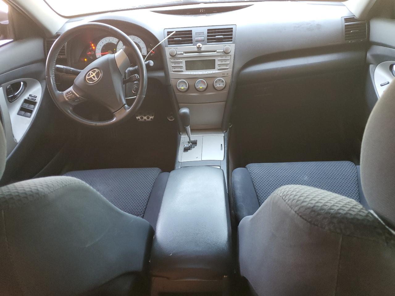 2010 Toyota Camry Base VIN: 4T1BF3EK2AU008738 Lot: 71587005