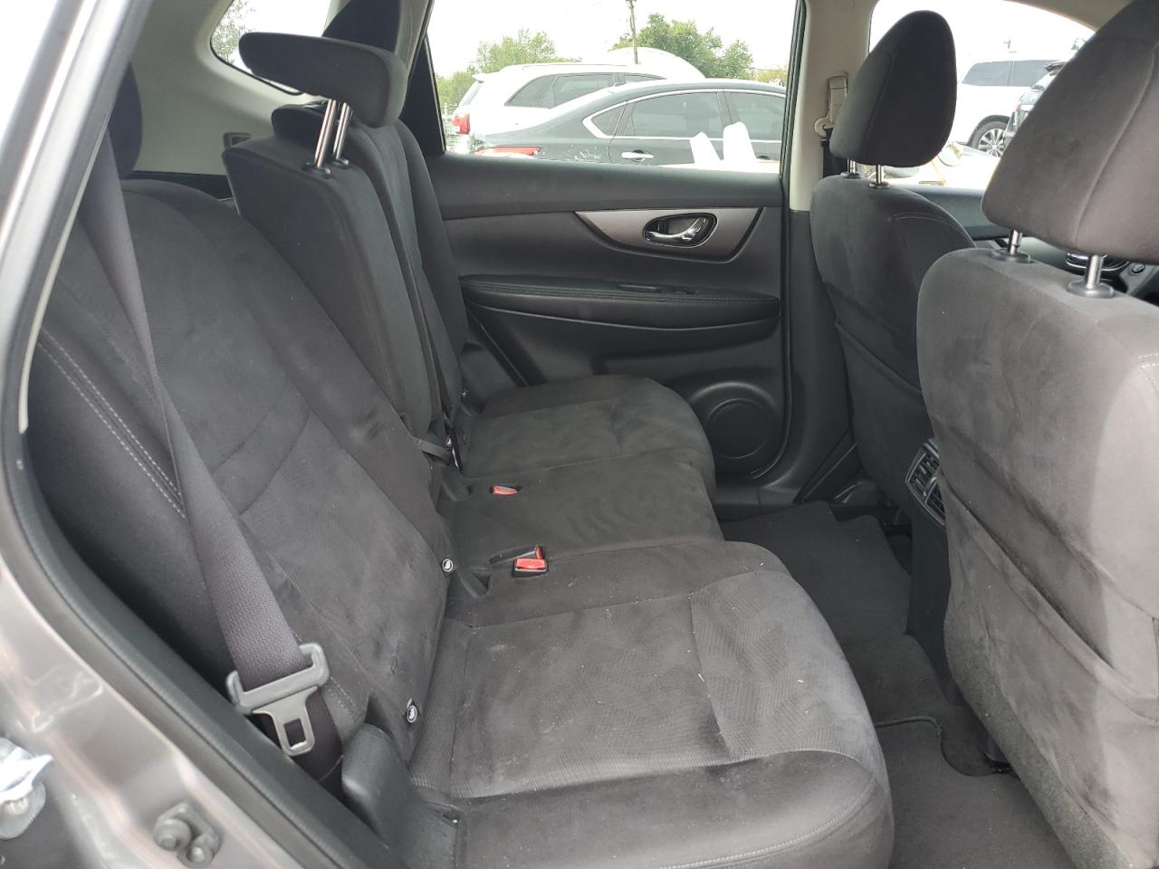 2015 Nissan Rogue S VIN: KNMAT2MV4FP536706 Lot: 83811905