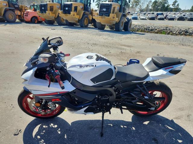 2025 SUZUKI GSX-R750