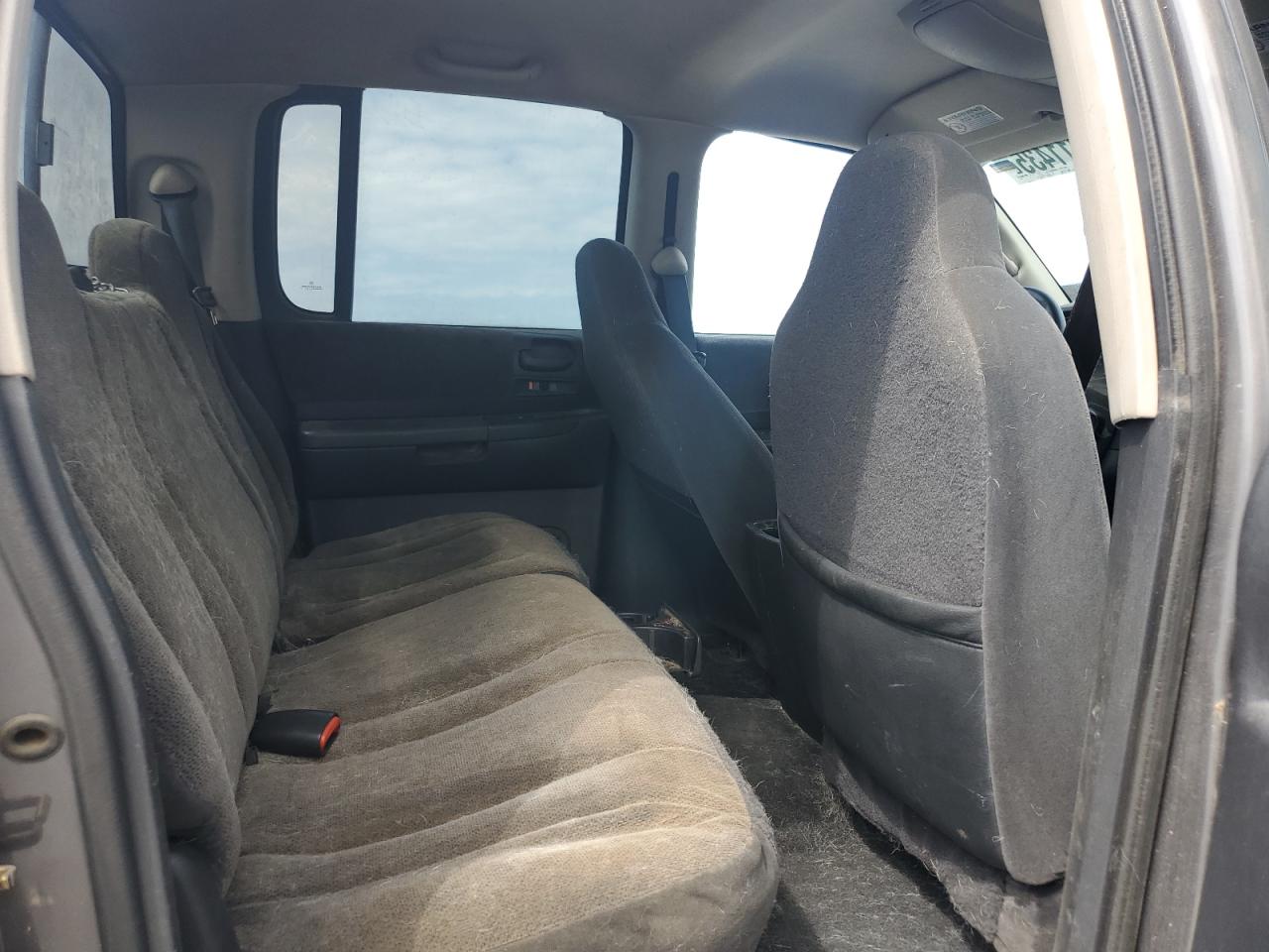 2002 Dodge Dakota Quad Sport VIN: 1B7HL38X32S577769 Lot: 71911435