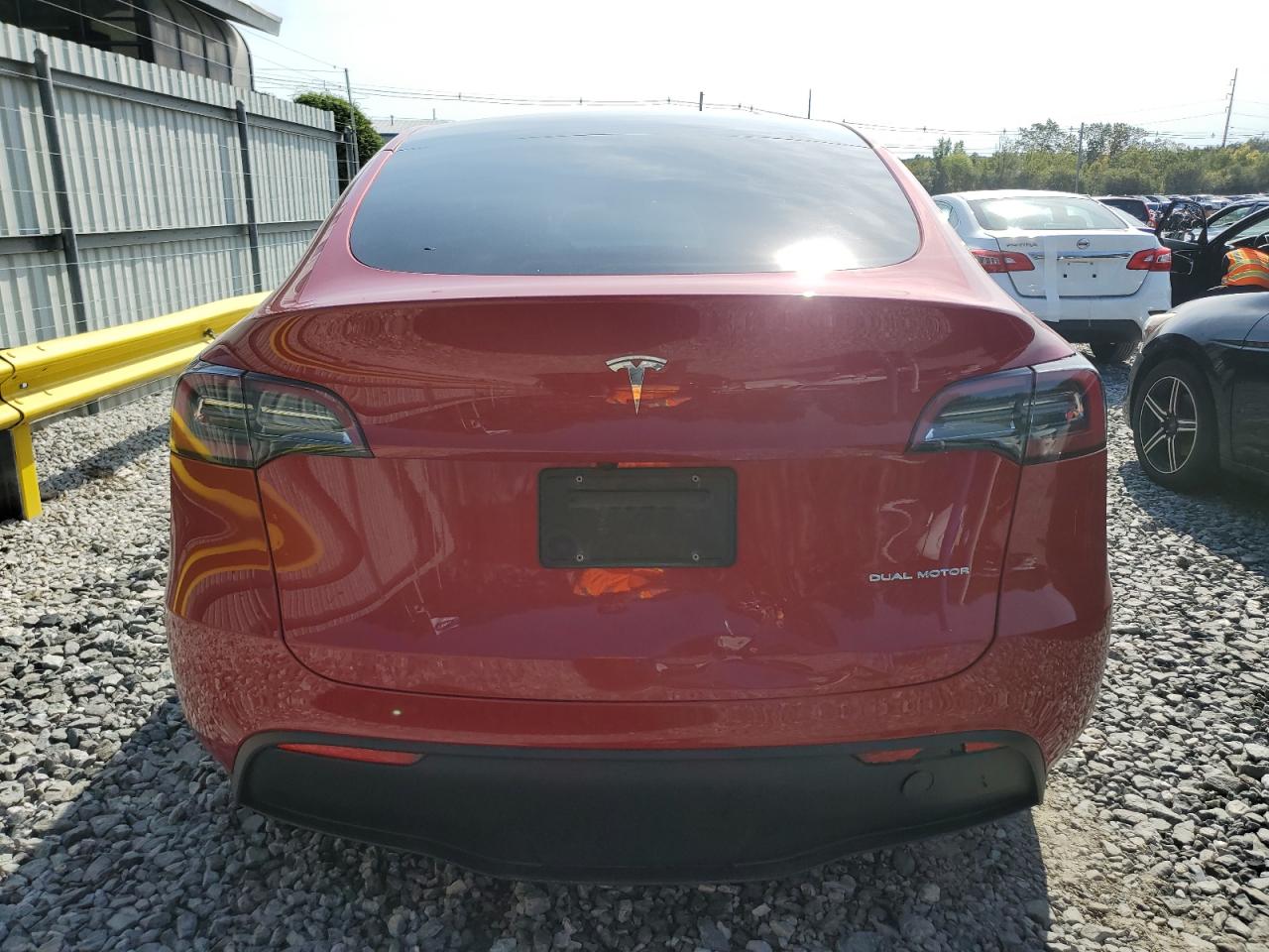 2023 Tesla Model Y VIN: 7SAYGDEE7PA171379 Lot: 84025795