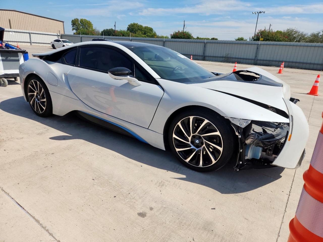 Фото: WBY2Z2C56FV391411