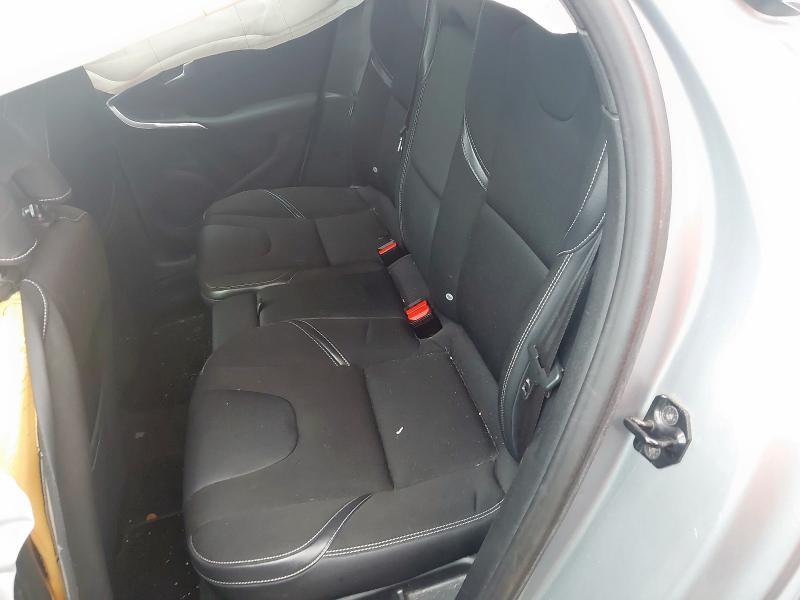 2013 VOLVO V40 D2 SE 5DR