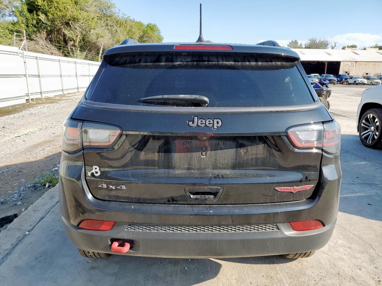 2022 Jeep Compass Trailhawk VIN: 3C4NJDDB4NT175674 Lot: 84226745