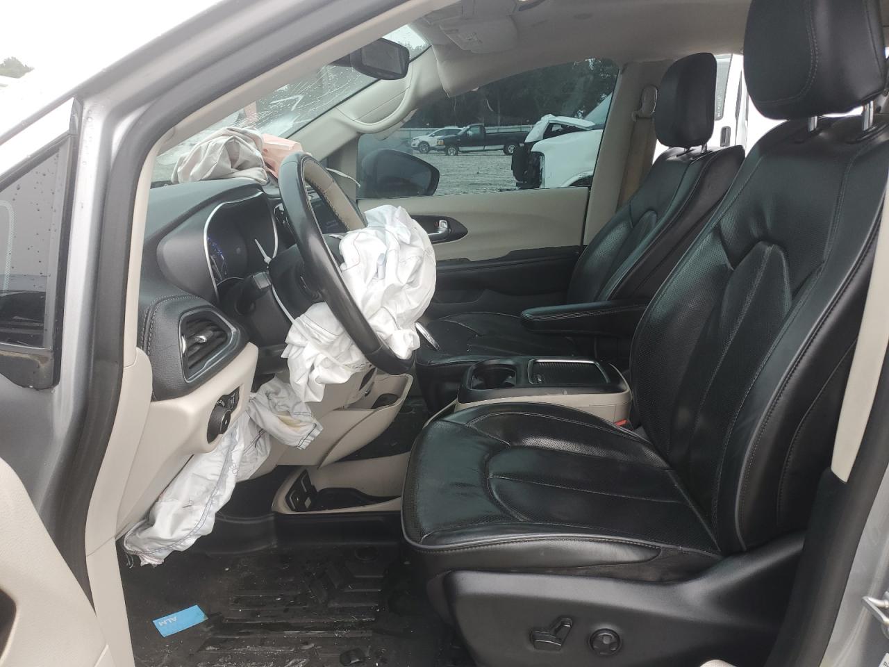 2020 Chrysler Pacifica Limited VIN: 2C4RC1GG0LR143967 Lot: 84356075