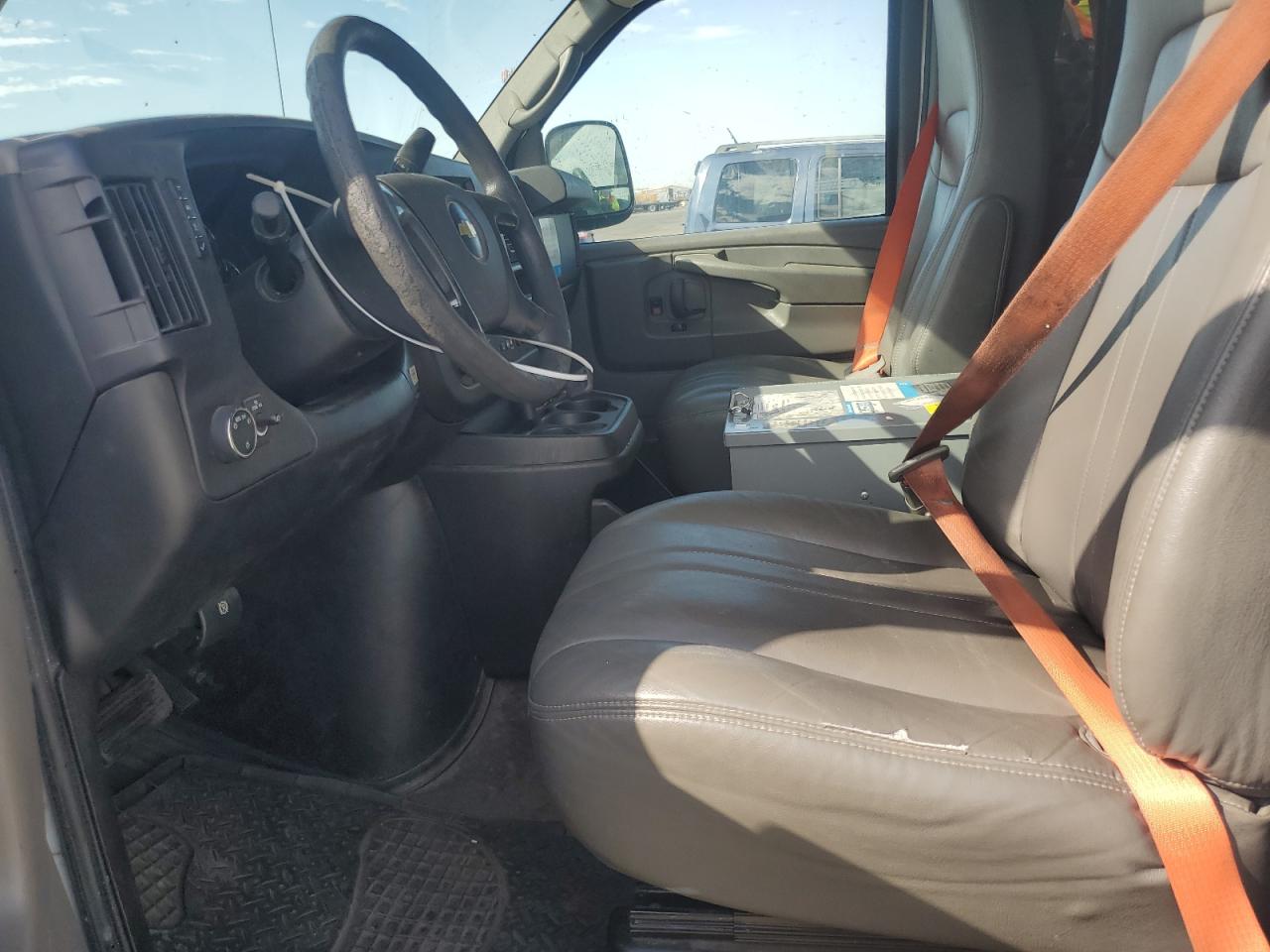 2015 Chevrolet Express G2500 VIN: 1GCWGFCF4F1231107 Lot: 82051795