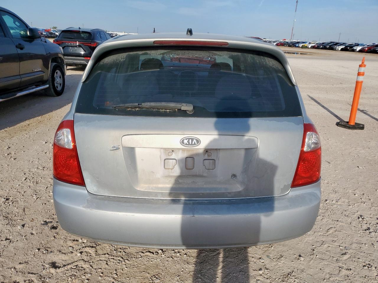 2005 Kia Spectra5 VIN: KNAFE161855119679 Lot: 71100115