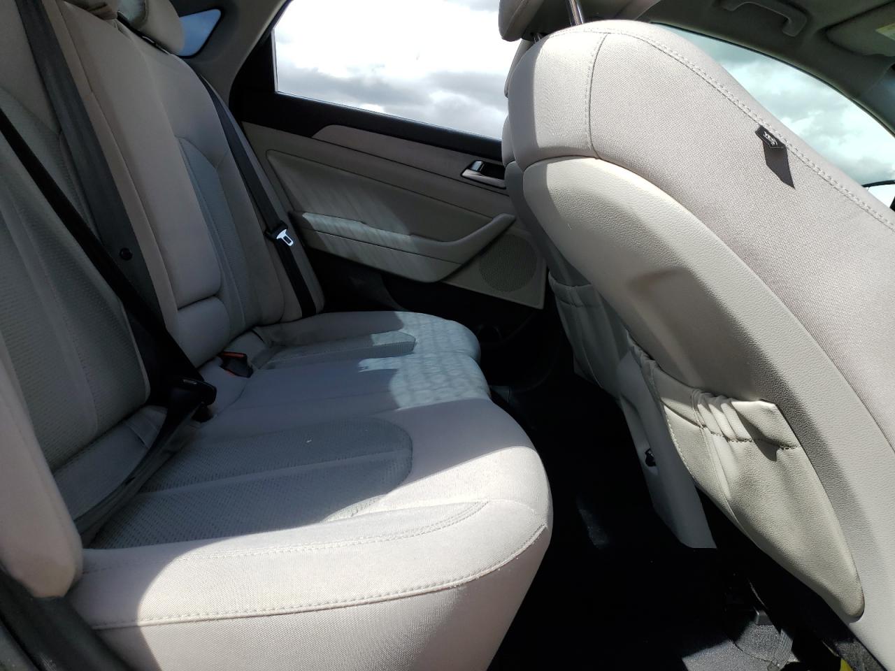 2015 Hyundai Sonata Se VIN: 5NPE24AF7FH225439 Lot: 81866875