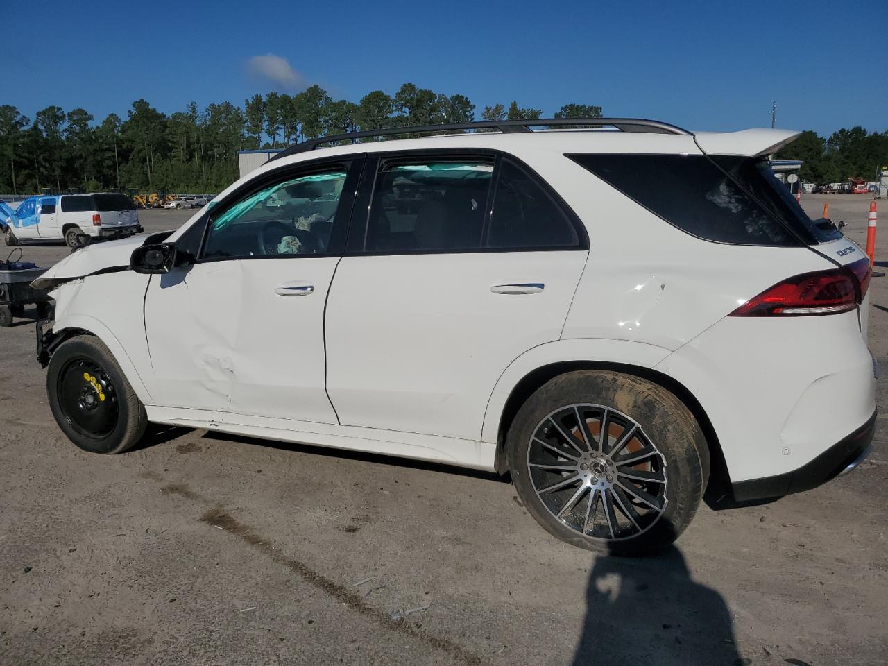 Фото: 4JGFB4JB7PA927539