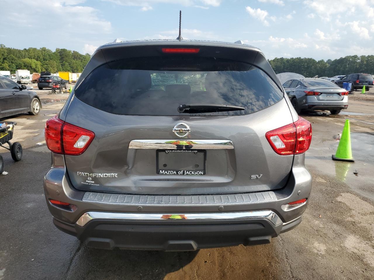 2017 Nissan Pathfinder S VIN: 5N1DR2MN7HC694684 Lot: 71915855