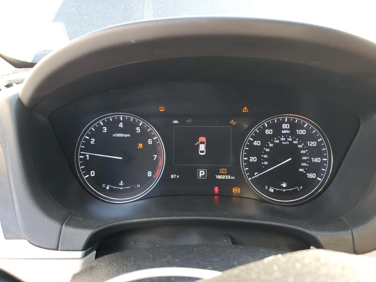 2015 Hyundai Genesis 3.8L VIN: KMHGN4JE3FU027465 Lot: 80197955