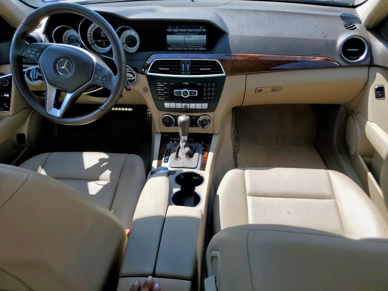 2013 Mercedes-Benz C 250 VIN: WDDGF4HB9DR256140 Lot: 82166445