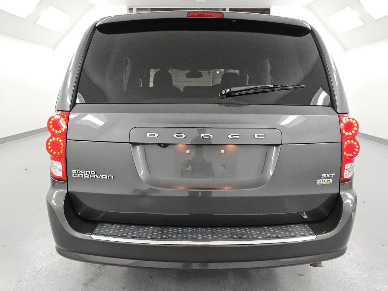 2019 Dodge Grand Caravan Sxt VIN: 2C4RDGCG3KR688632 Lot: 82140895