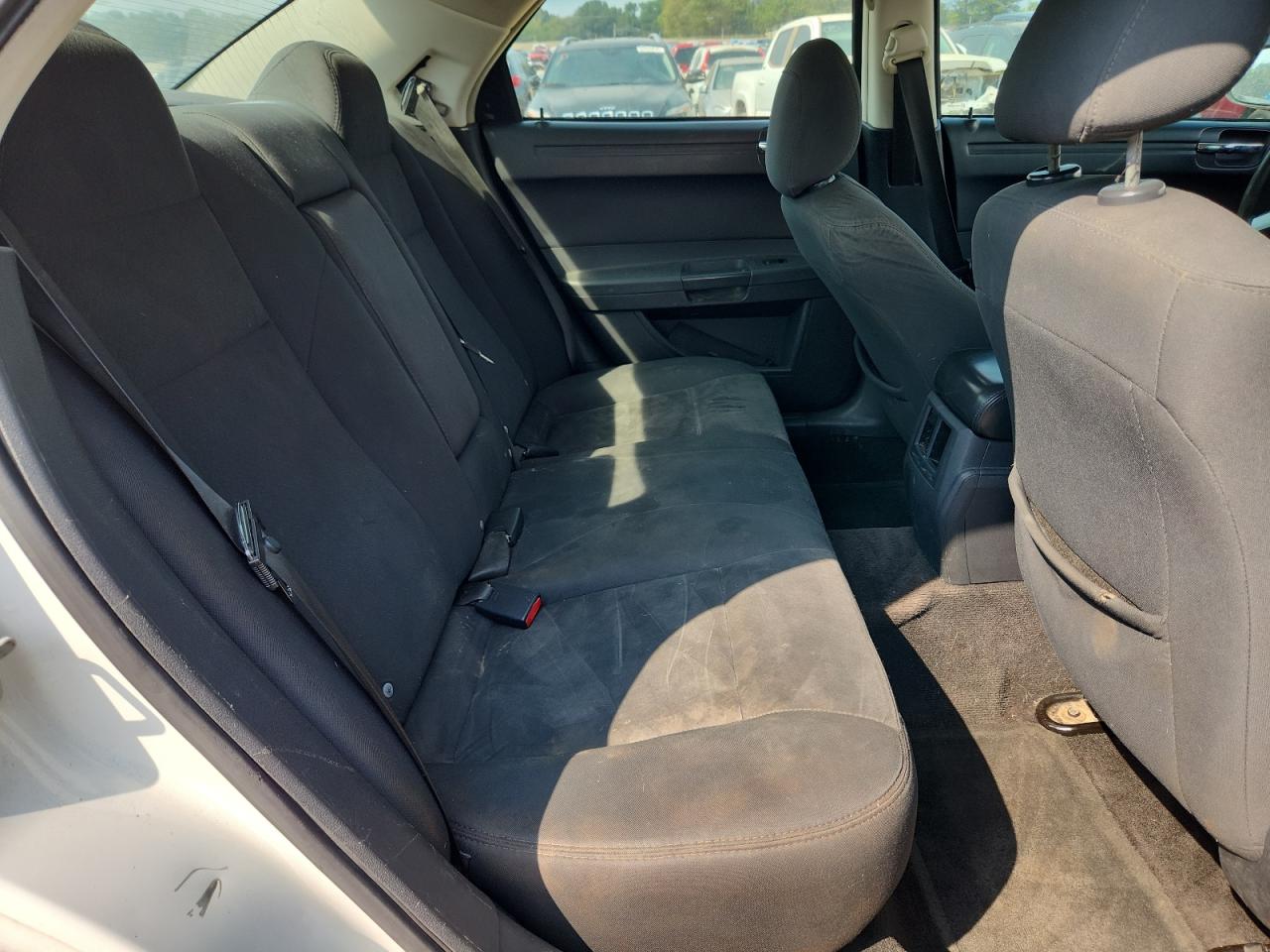 2008 Chrysler 300 Lx VIN: 2C3KA43R68H189661 Lot: 71284345