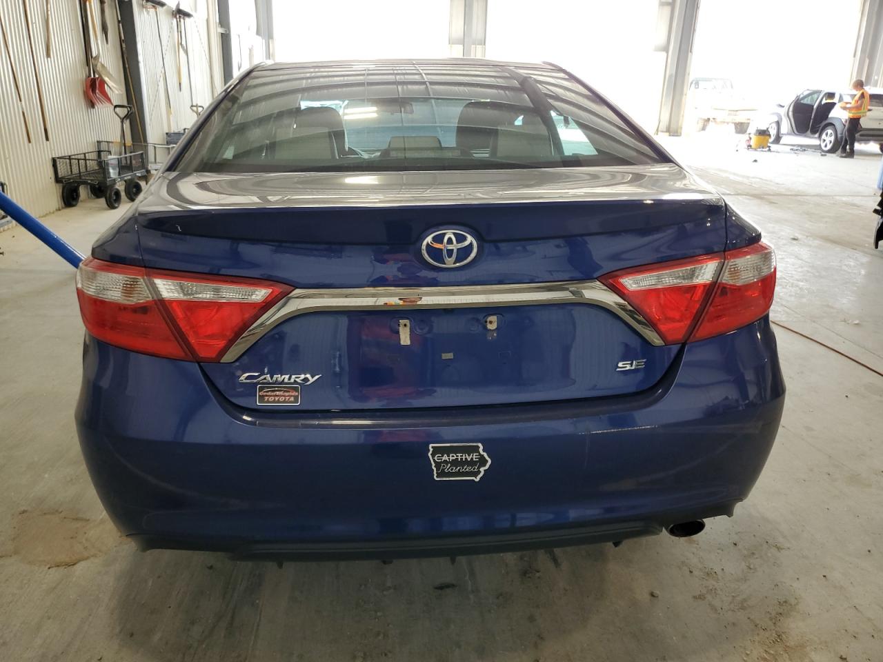 2016 Toyota Camry Le VIN: 4T1BF1FKXGU584380 Lot: 80321375