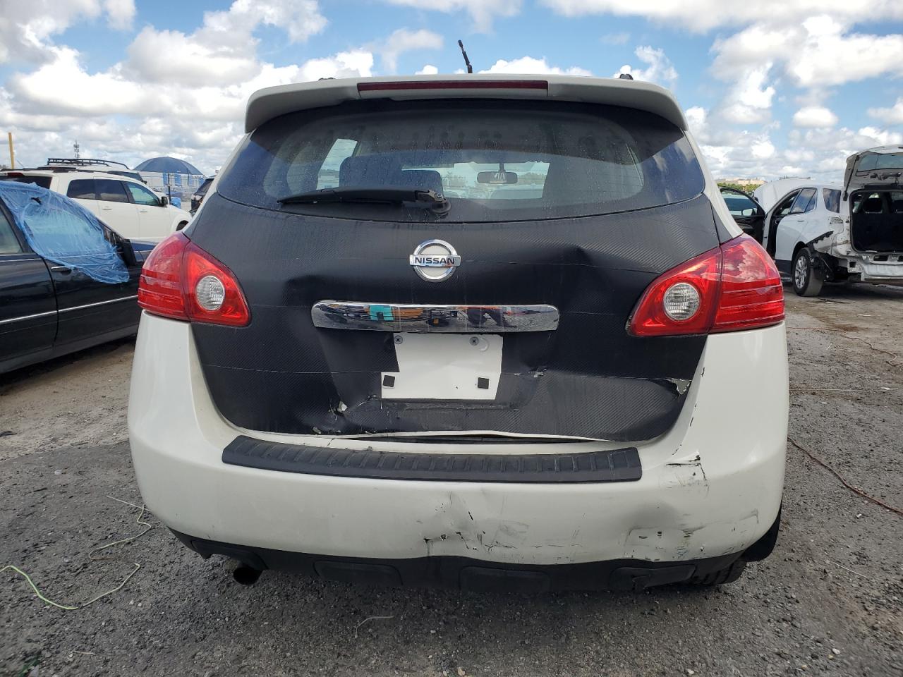 2014 Nissan Rogue Select S VIN: JN8AS5MV2EW706266 Lot: 71840495