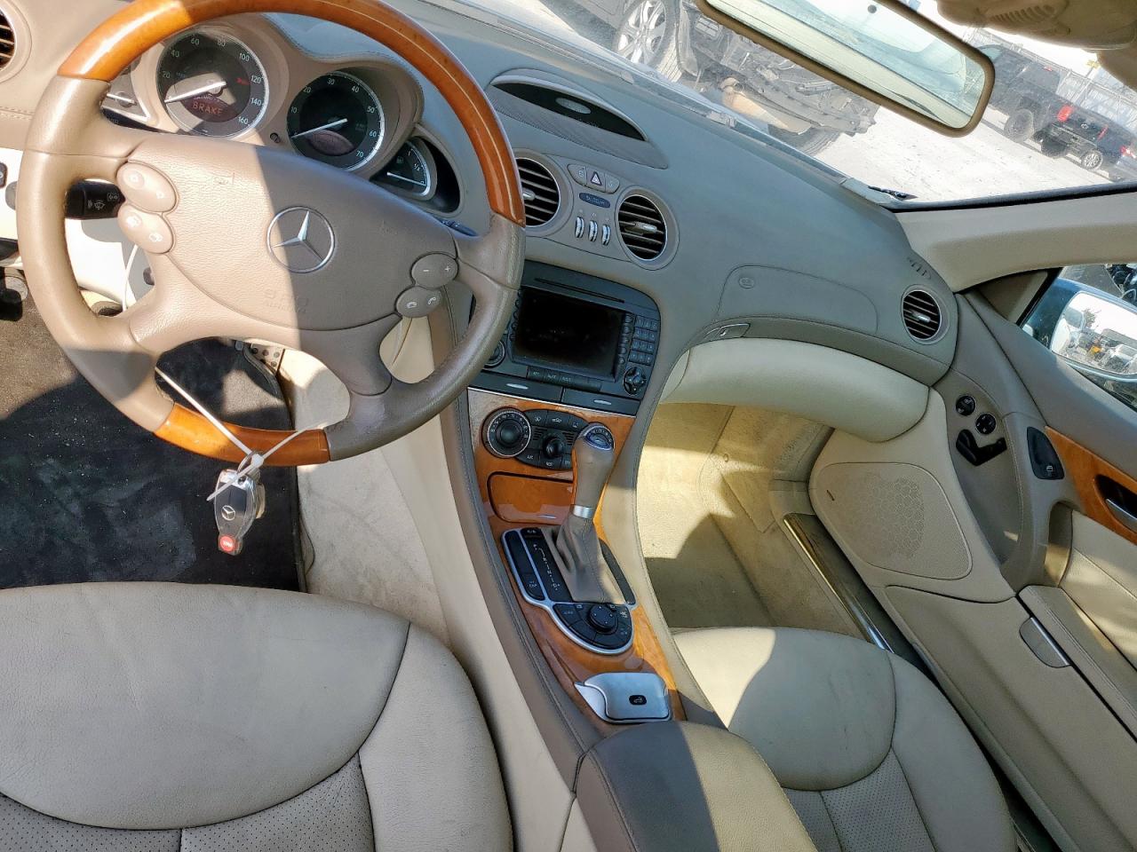 2007 Mercedes-Benz Sl 550 VIN: WDBSK71F37F131119 Lot: 81344745