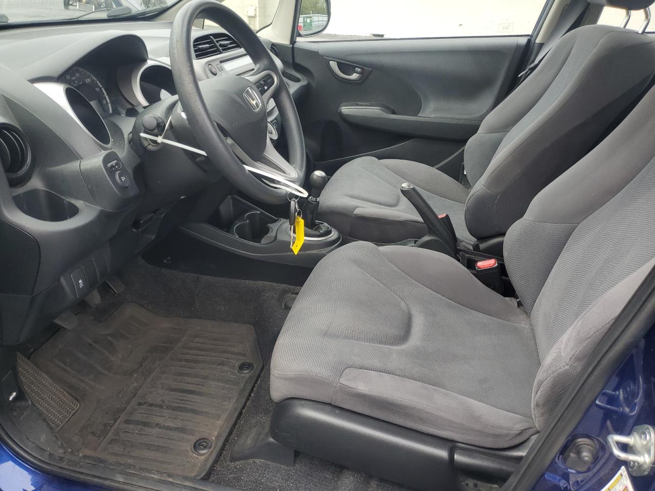 2013 Honda Fit VIN: JHMGE8G33DC027114 Lot: 84561515