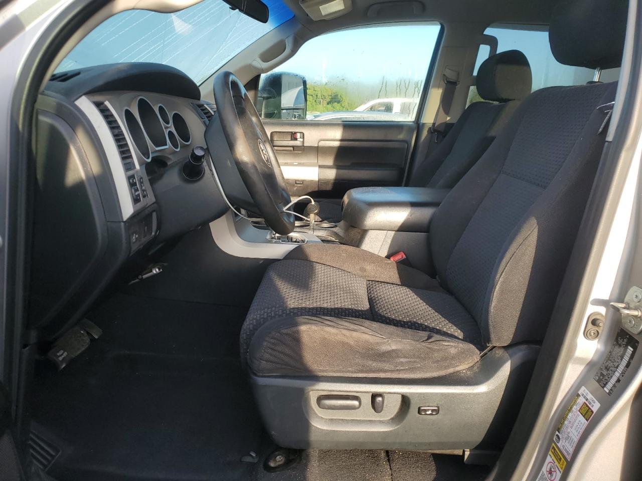 2008 Toyota Tundra Crewmax VIN: 5TBDV54198S511095 Lot: 81445995