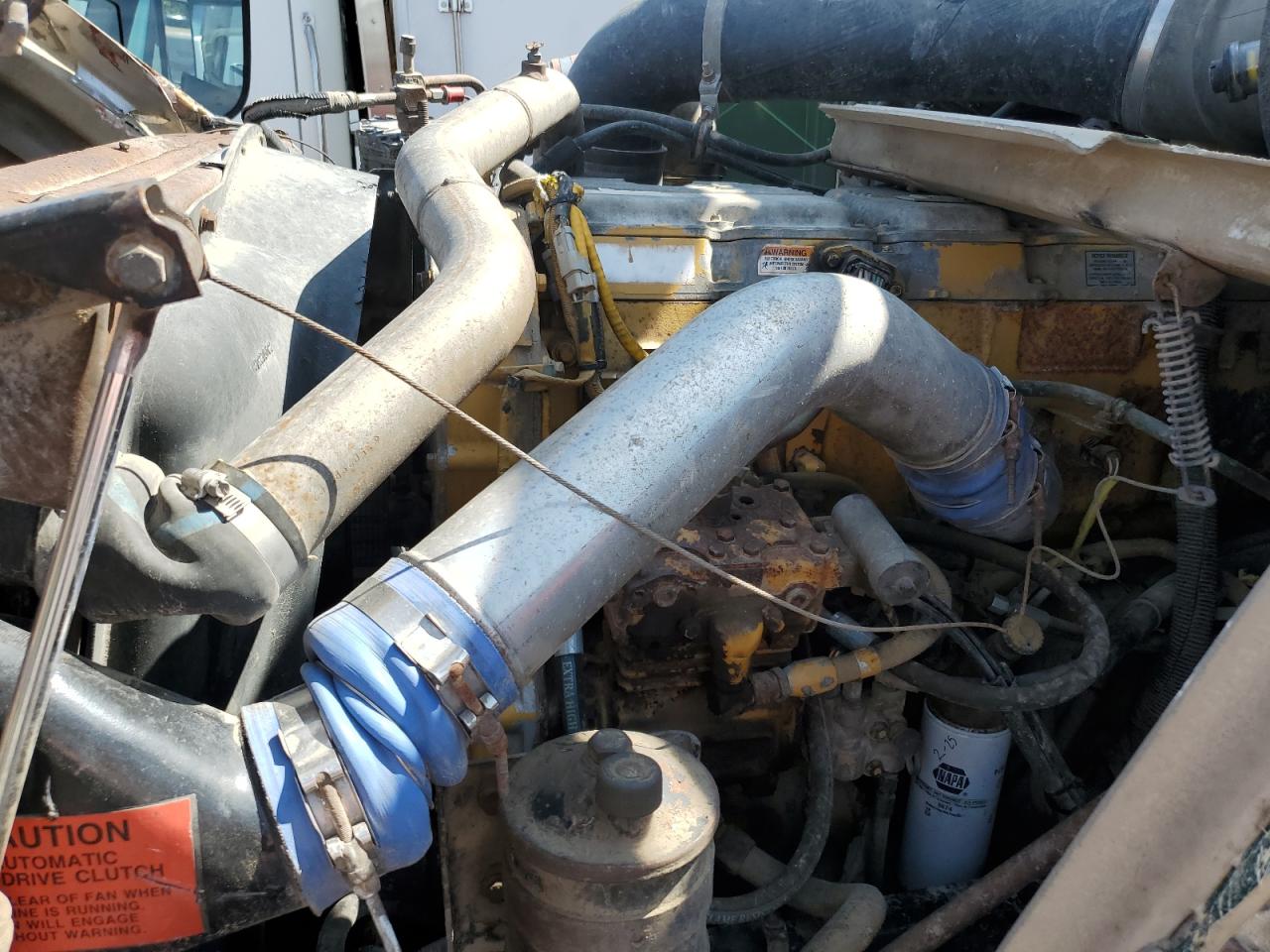 1996 International 9000 9400 VIN: 2HSFHASR8TC010980 Lot: 80702455