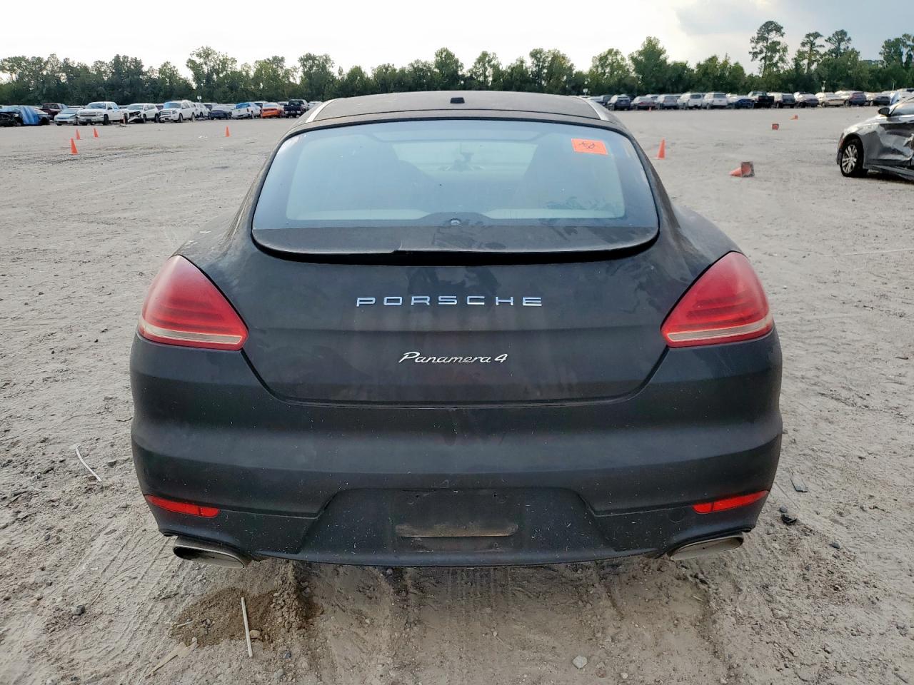 2014 Porsche Panamera 2 VIN: WP0AA2A71EL005951 Lot: 81316995