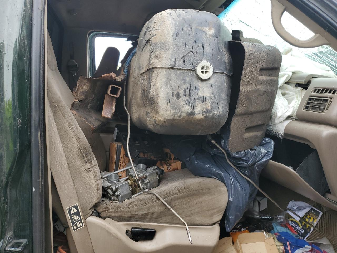 2000 Ford F350 Srw Super Duty VIN: 1FTSF31F2YEB80575 Lot: 82091025