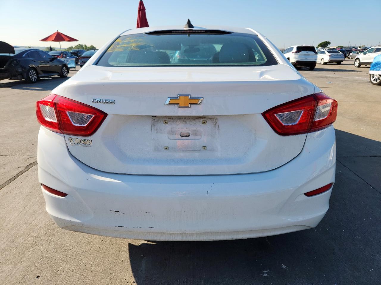 2018 Chevrolet Cruze Ls VIN: 1G1BC5SMXJ7146548 Lot: 84005875