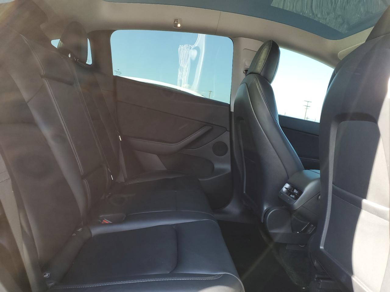 2022 Tesla Model Y VIN: 7SAYGDEE3NF357274 Lot: 84407985