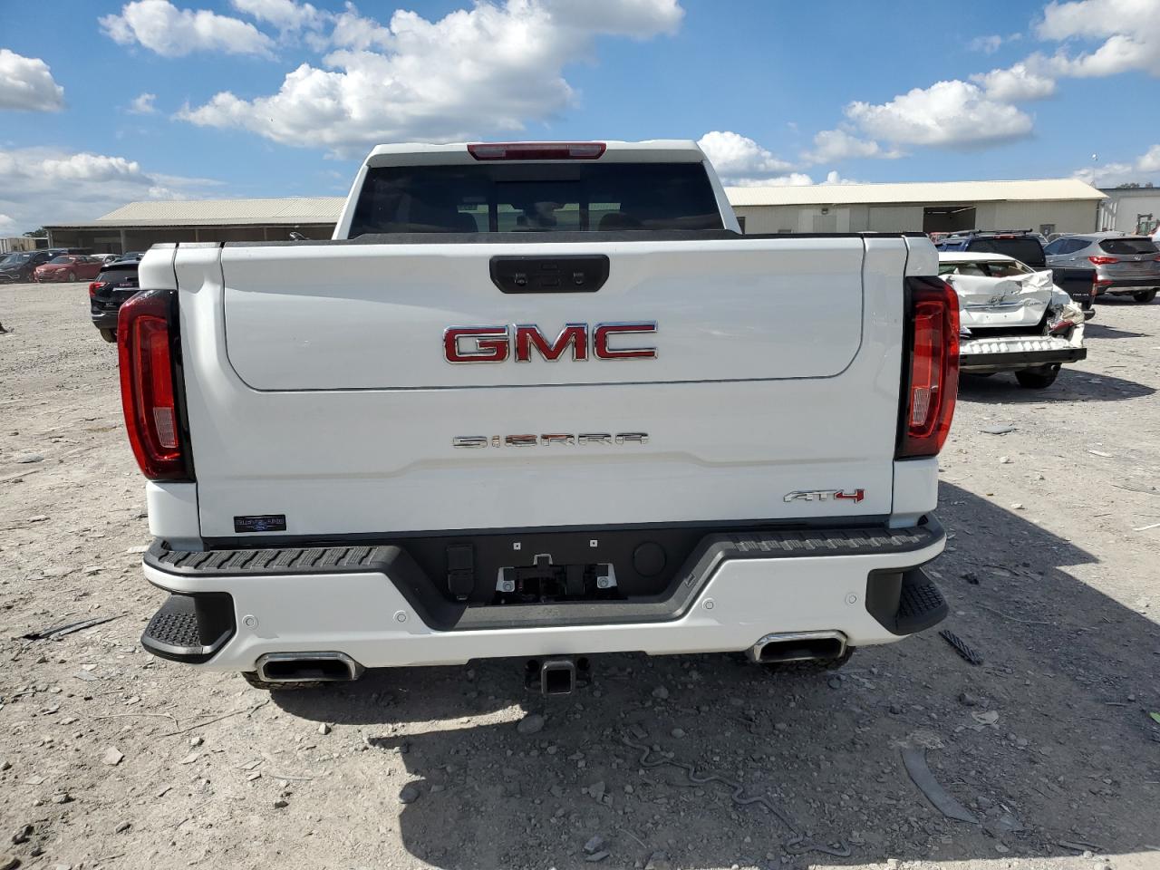 2024 GMC Sierra K1500 At4 VIN: 3GTUUEEL4RG162373 Lot: 84408095