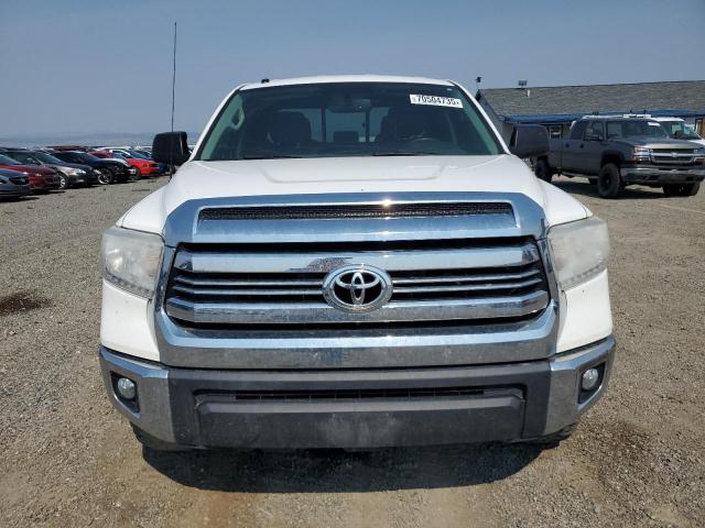 Пикапы TOYOTA TUNDRA 2016 Белы