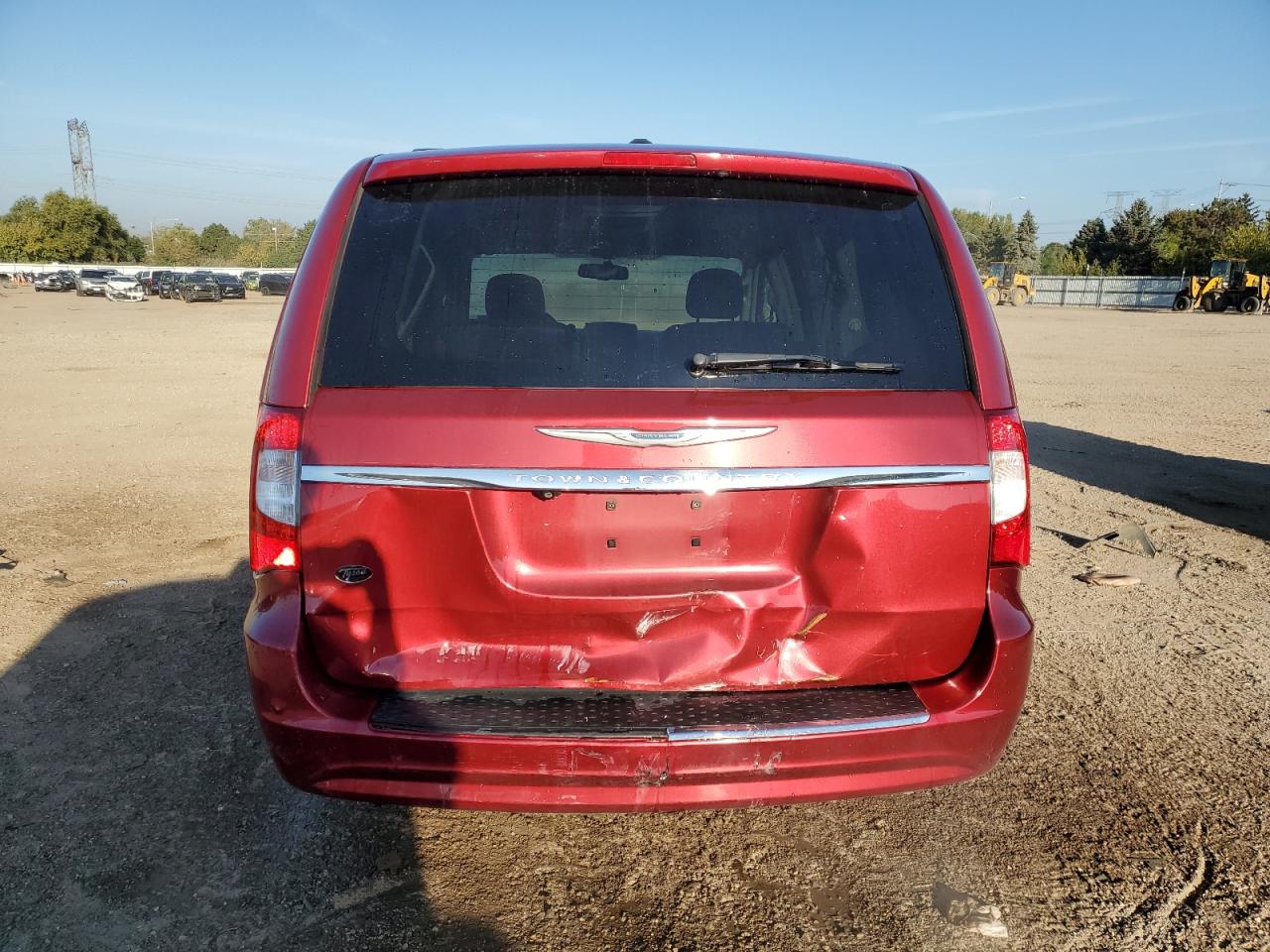 2015 Chrysler Town & Country Touring VIN: 2C4RC1BG1FR665096 Lot: 84211525