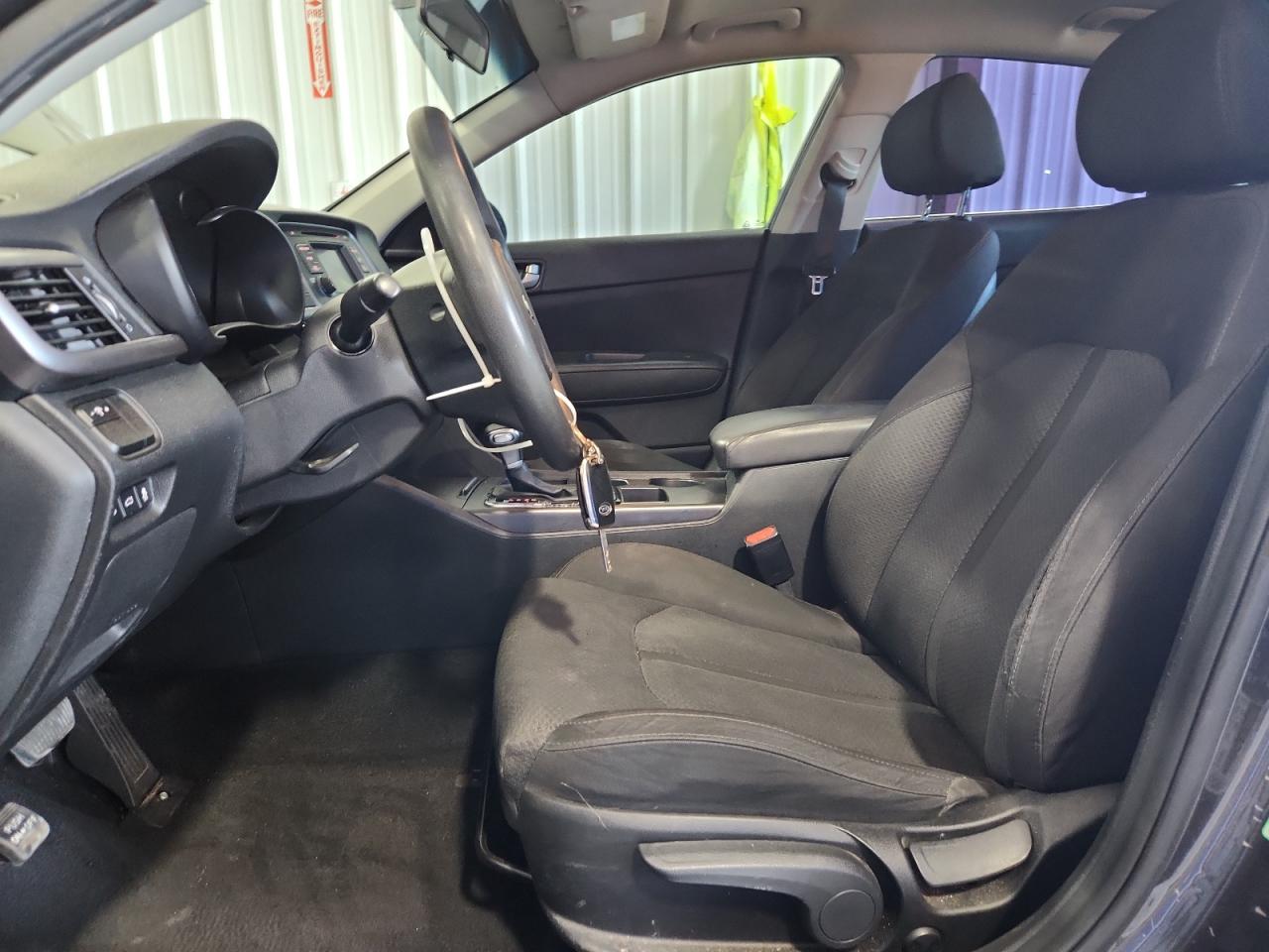 2017 Kia Optima Lx VIN: 5XXGT4L37HG155724 Lot: 81062905