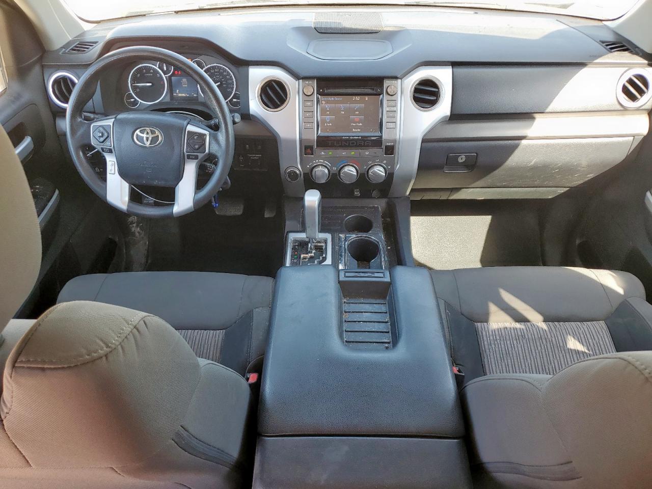 2017 Toyota Tundra Crewmax Sr5 VIN: 5TFDW5F10HX613834 Lot: 81869125