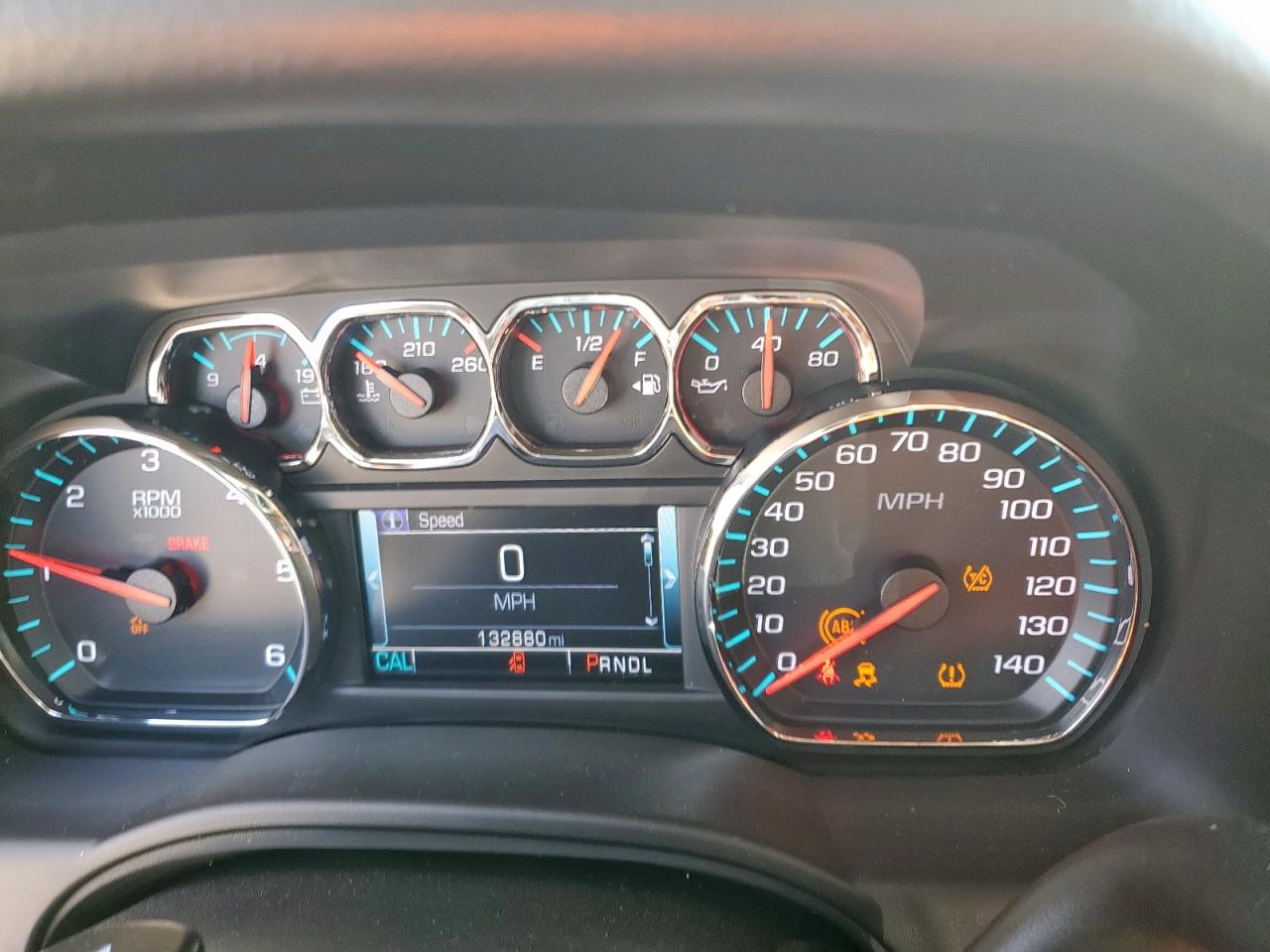 2018 Chevrolet Suburban C1500 Lt VIN: 1GNSCHKC9JR253098 Lot: 81742825