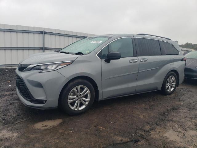  TOYOTA SIENNA 2023 Szary