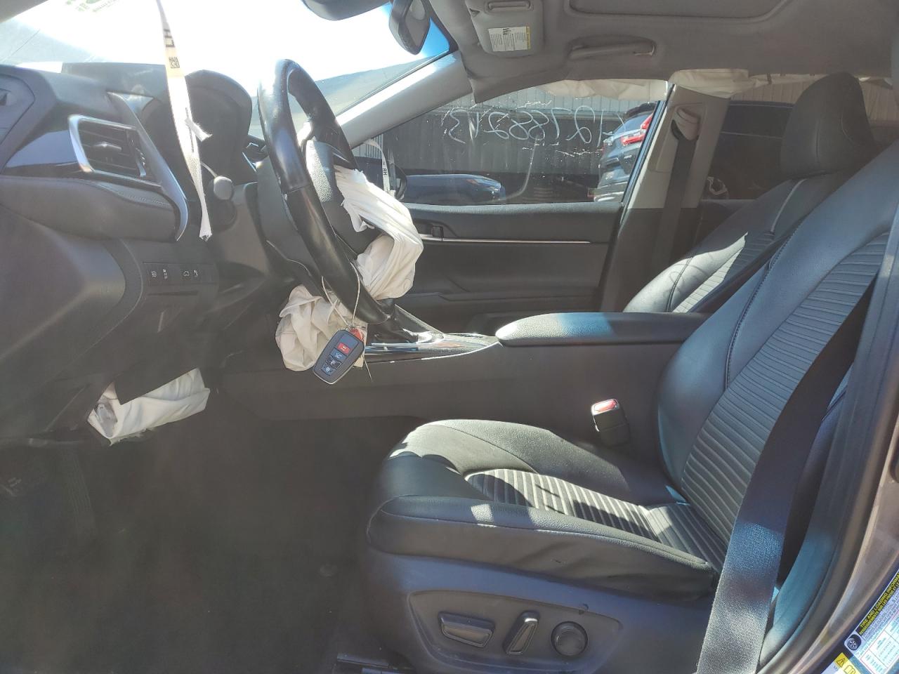 2018 Toyota Camry L VIN: 4T1B11HK1JU535801 Lot: 68909105