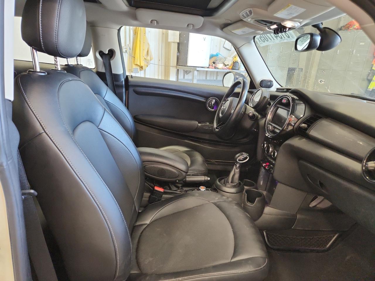 2017 Mini Cooper VIN: WMWXP5C30H2G60620 Lot: 81341705